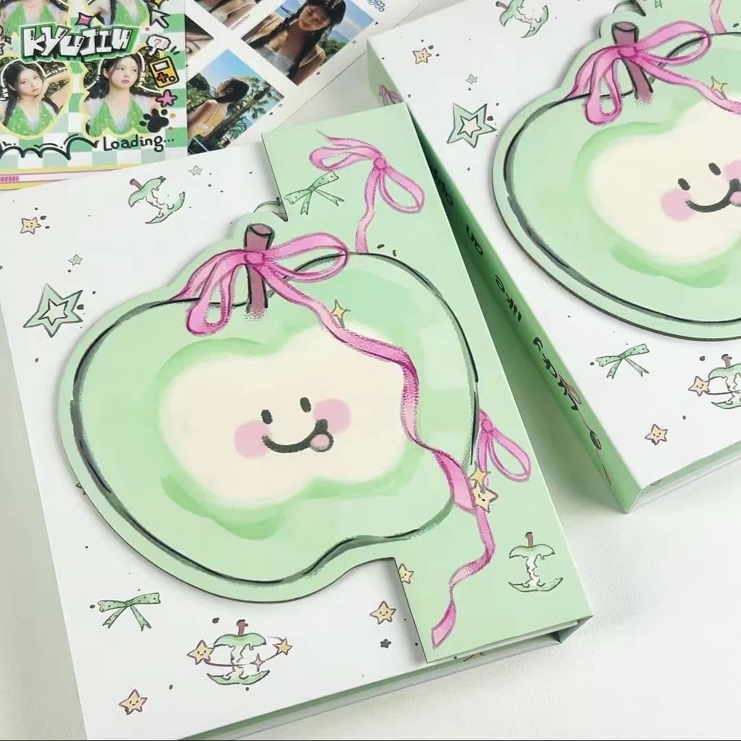推し活グッズ 微笑みりんごのトレカアルバム