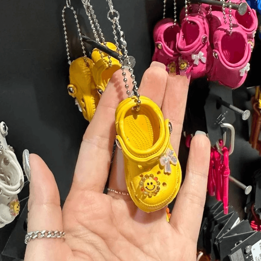 推し活グッズ にこにこサンダル ミニチュアキーホルダー