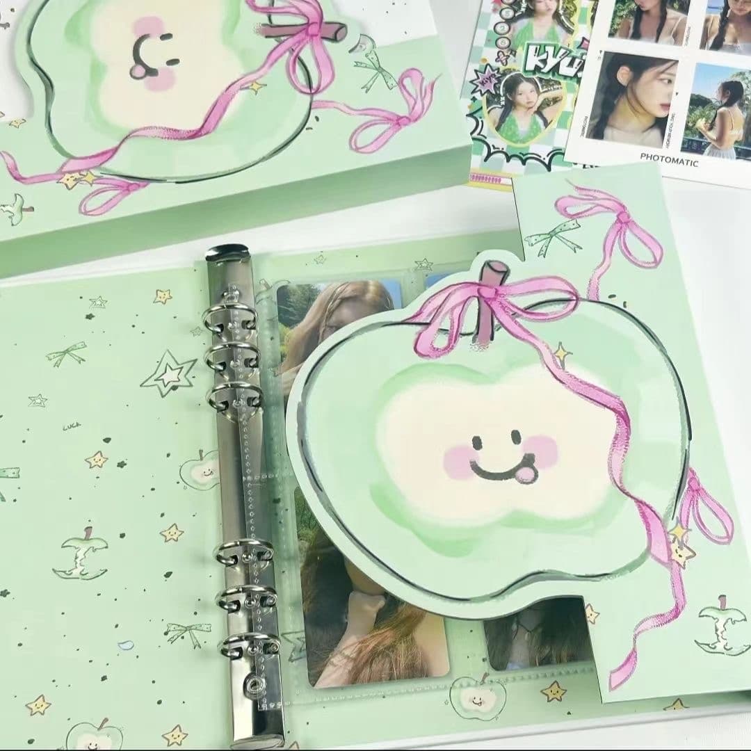 推し活グッズ 微笑みりんごのトレカアルバム